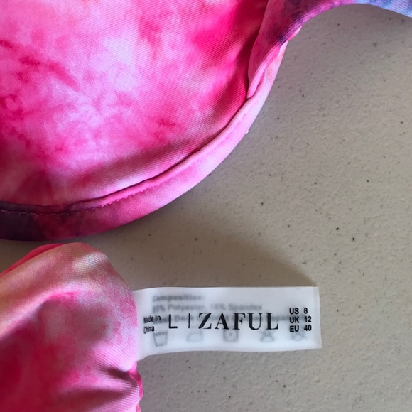 Bikini - Picture 2 of 2